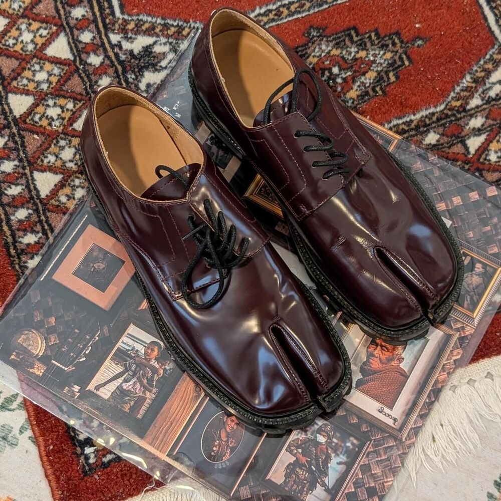 Tabi Oxford/Derby Shoes Burgundy/Oxblood -- Men's 8